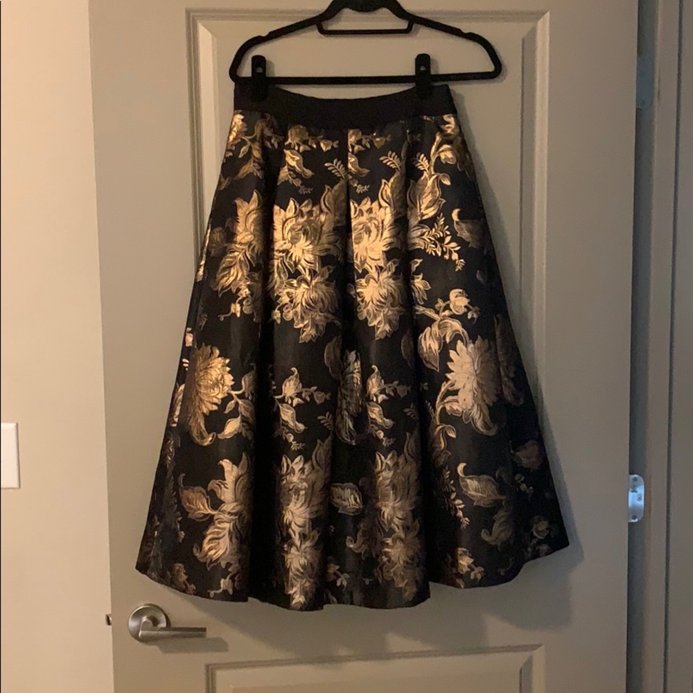 White House Black Market Black skirt